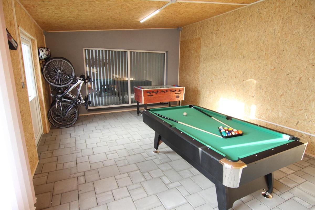 Apartmanovy Dom Stela Besenova Exterior photo